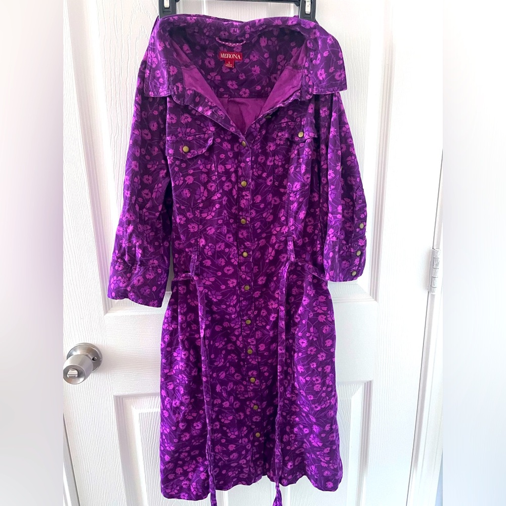 Women’s button down cotton dress, large, Quarter sleeves, belted and collared